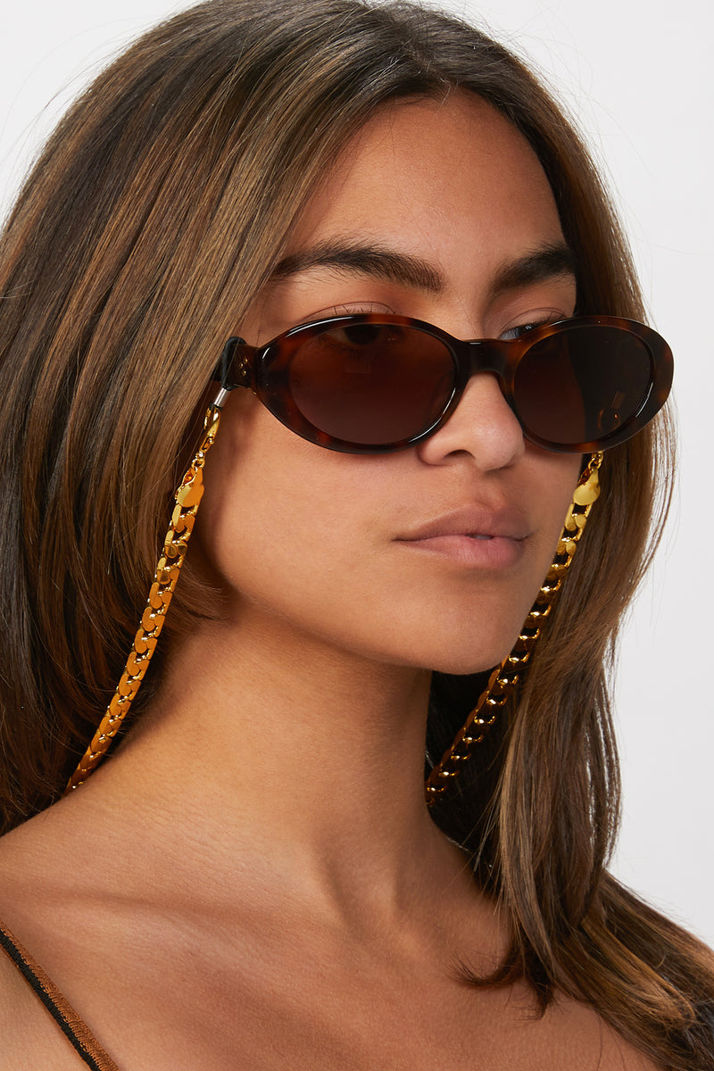 CAROLINE BK SUNGLASSES WITH CHAIN | IN THE MOOD FOR LOVE 